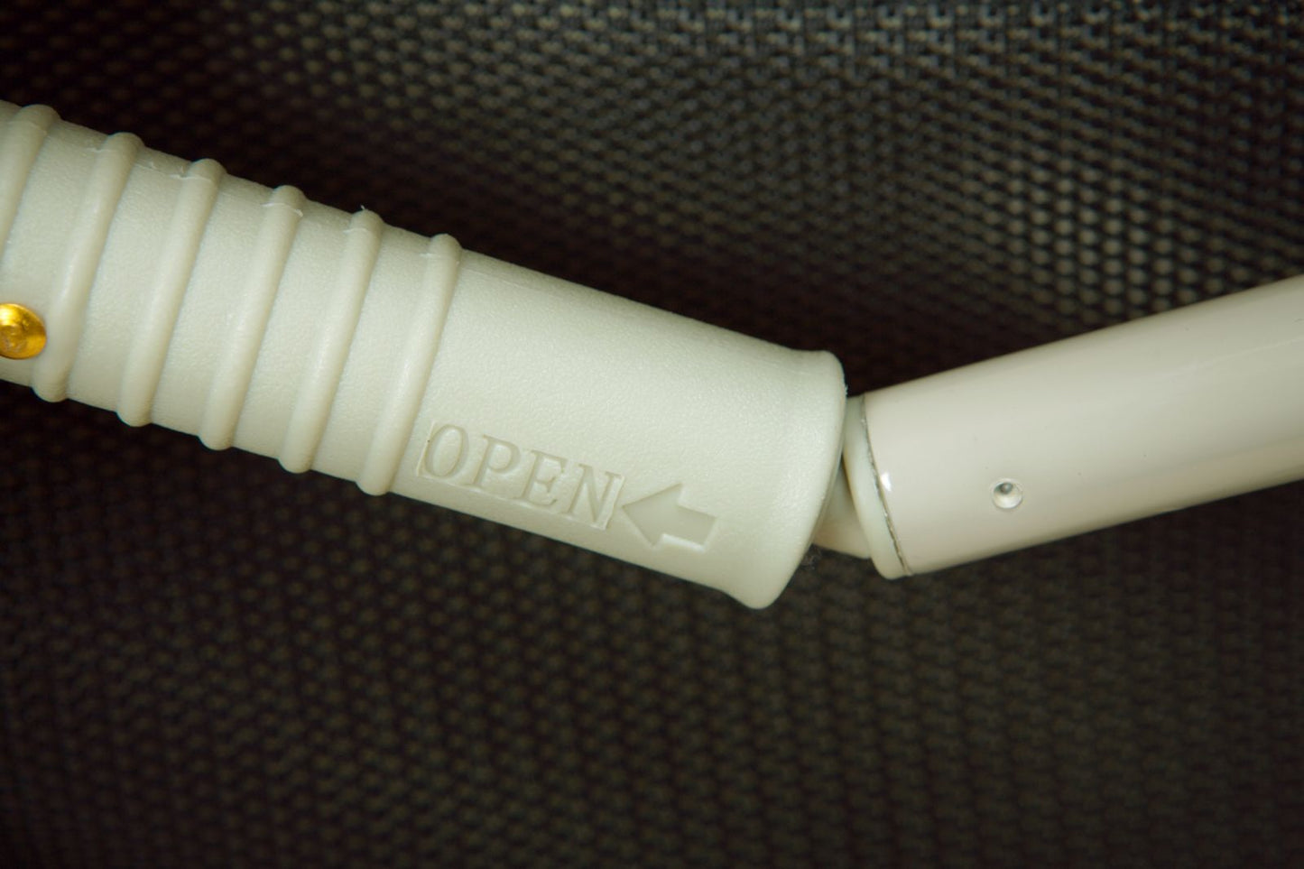 Cusca gri deschis de transport caini si pisici, Soft Kennel, 105 tan, 105 x 72 x 81 cm